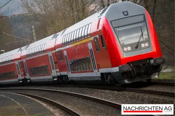 Einkaufswagen-Chaos in Frankenberg: Zug beschädigt auf Gleisen!