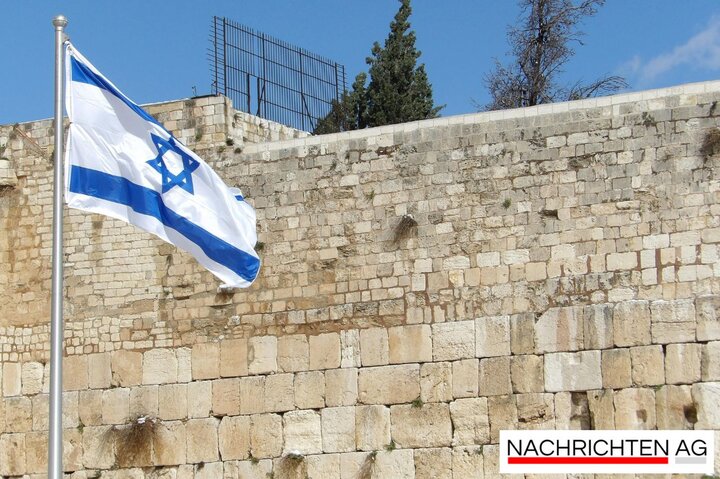 Darmstadt: Studentin posiert mit Fake-Waffe – Hochschule unter Druck!